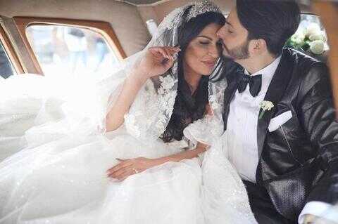 Nozze trash Tony Colombo, coinvolto il fratello del sindaco di Napoli