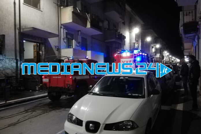 Angri – Incendio in un’abitazione in via Matteotti