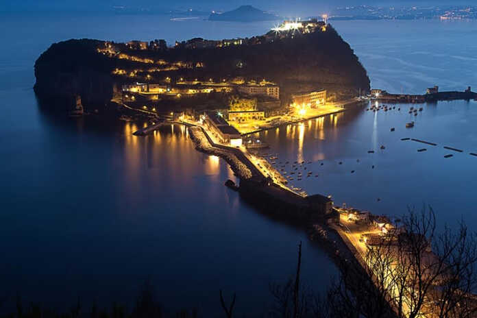 Napoli – Viaggio nella leggenda alla scoperta di Nisida