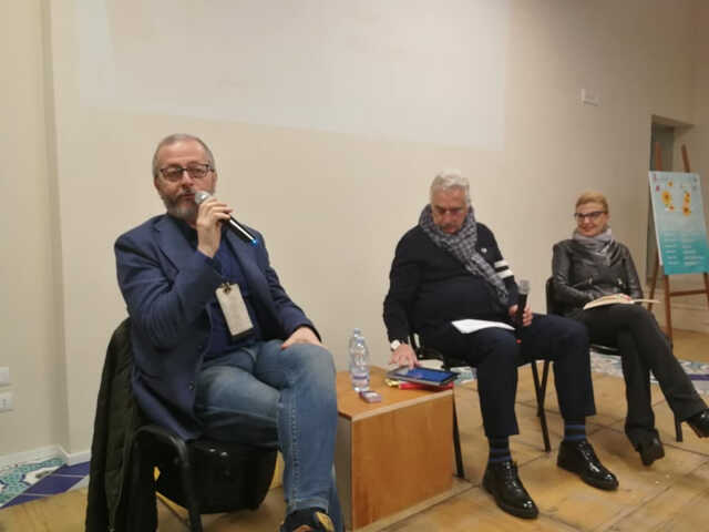 cava-de-tirreni-sold-out-per-lo-scrittore-diego-224825