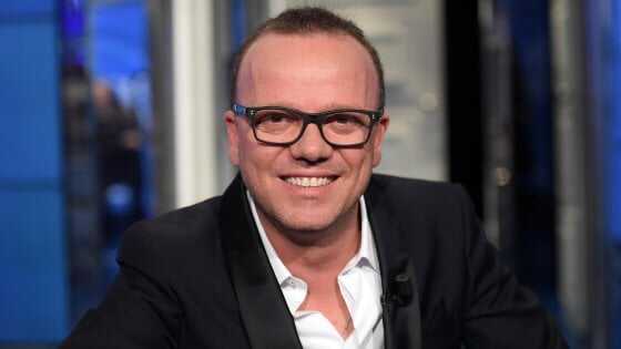 Gigi D’Alessio da stasera raddoppia