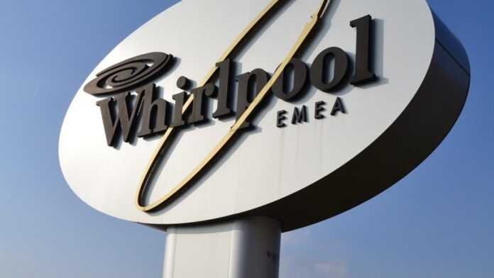 Caso Whirlpool – Patuanelli – “L’azienda non vuole chiudere”.