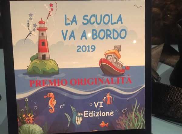 Boscoreale. Il sindaco de Magistris premia la scuola Cangemi