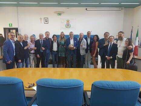 64761523_2113685992077011_7960890361818120192_n