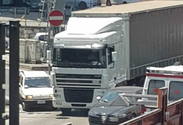 e3b55c16-58e8-4fe6-bf36-a9d819a12e01