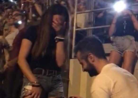 propostaP20matrimonio_edP20sheeran_17162332.jpg.pagespeed.ce_.SoLpnrzt6J-582x412