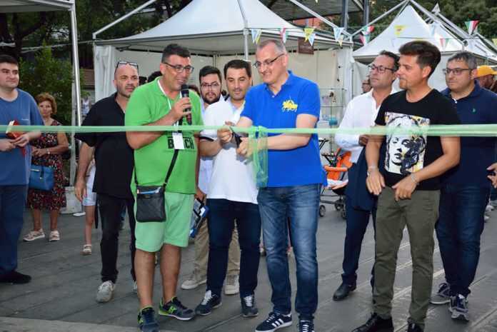 64596096_2154845914627685_1804016642347237376_n