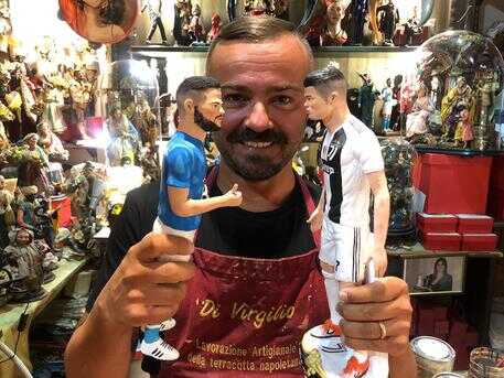 Juve-Napoli già in campo, a San Gregorio Armeno