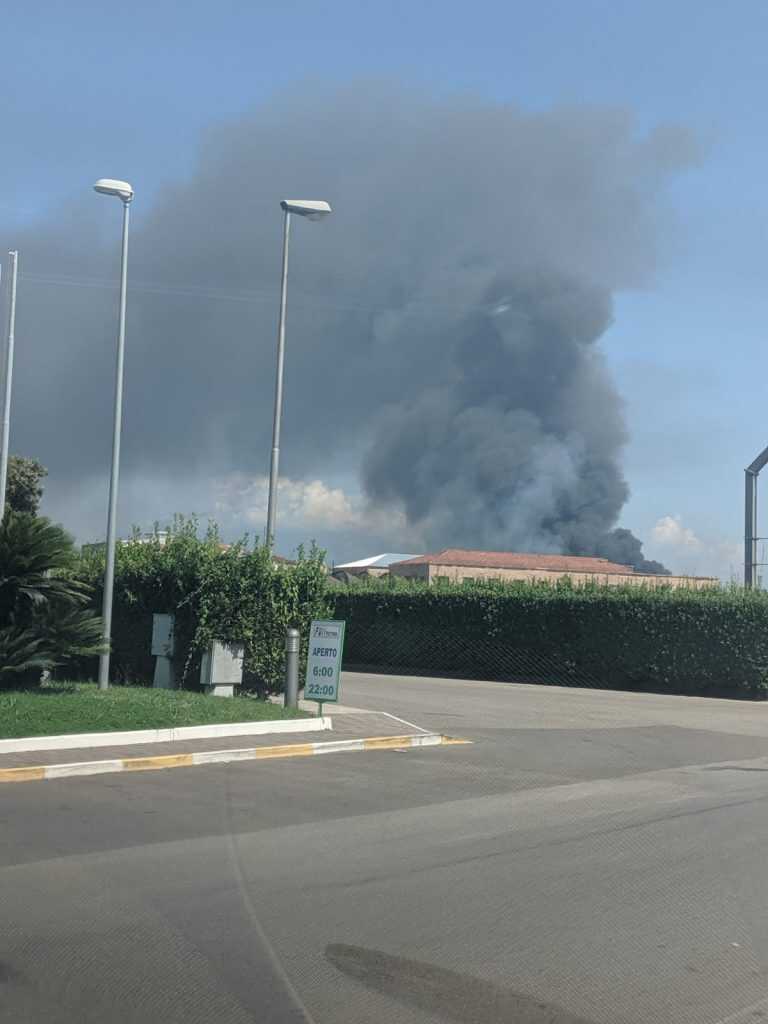 Battipaglia, ecco i primi riscontri Arpac sulla nube tossica