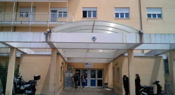 donna-mor-all-ospedale-di-boscotrecase-i-parenti-danneggiano-attrezzature-l-asl-parte-civile