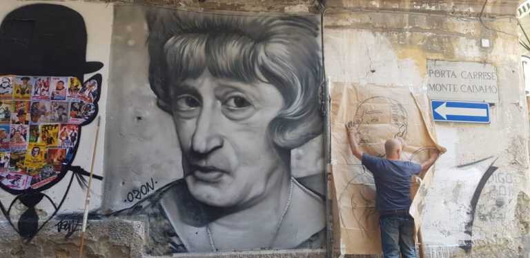 Totò, visto dai e sui murales