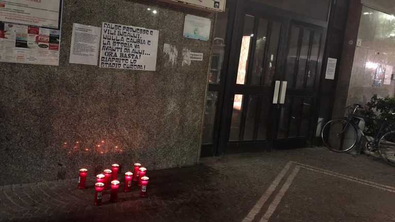 Poggiomarino, i tifosi protestano coi lumini