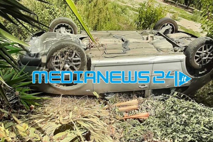 Esclusiva MN24 / Angri – Auto sbanda dal ponte di un cavalcavia e cade in un burrone