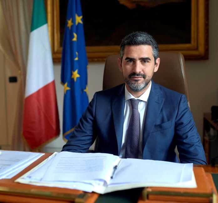 Riccardo_Fraccaro_Ufficio_Ministro