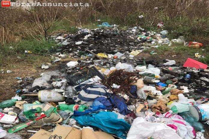 Torre Annunziata – “Aiutateci a sopravvivere”: il nuovo slogan di SOS Torre Annunziata