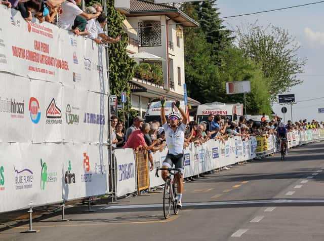 francesco-baldi-di-cava-si-aggiudica-il-gran-premi-243472