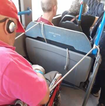 Napoli – Trasporti pubblici. Si puó parlare di barriere architettoniche?