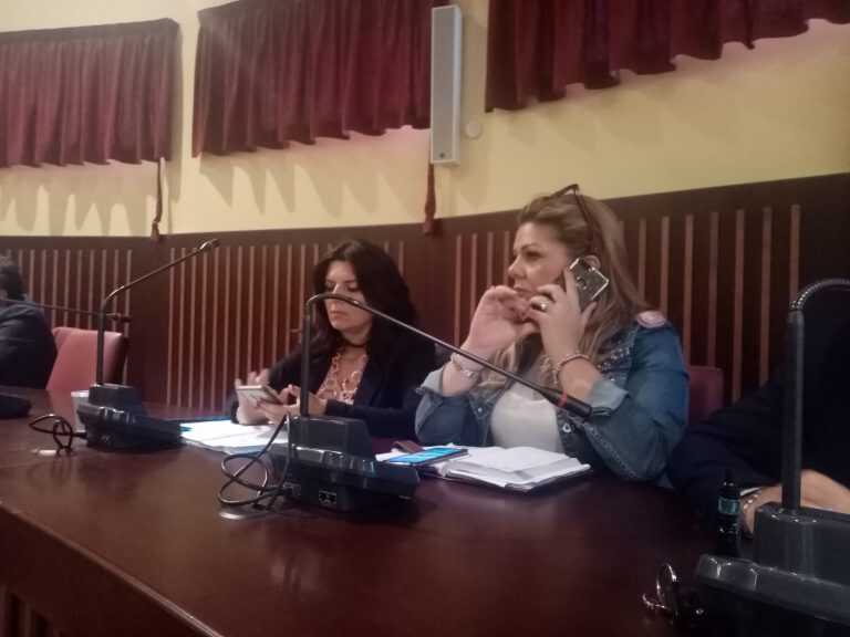 SCAFATI – La Lega sfiducia il vicesindaco, bagarre in aula per la questione Equitalia