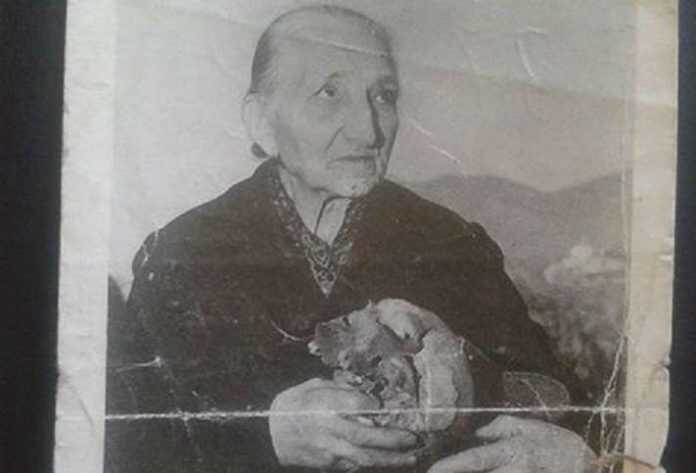 Mamma-Lucia-Apicella-Cava