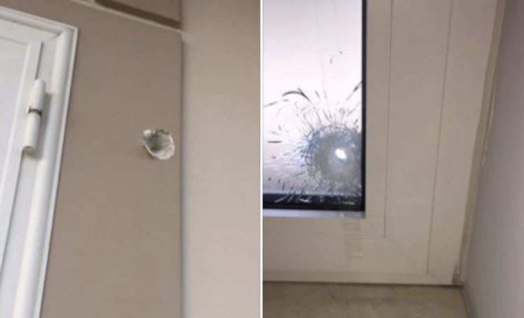 Colpi di pistola contro la finestra di un sacerdote