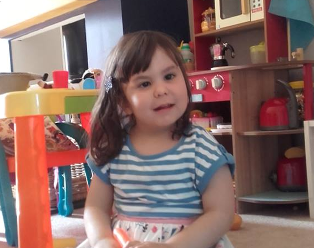 Cava de’ Tirreni, struggente addio alla piccola Isabella