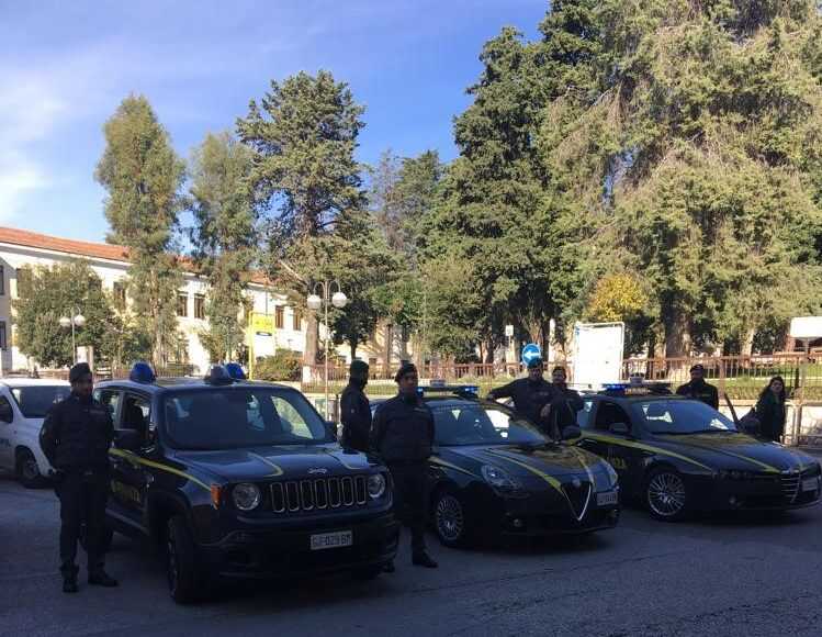 Frode auto di lusso, arresti anche nel salernitano