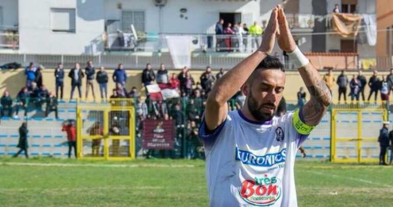 Gioielli, lo struggente appello del papà calciatore per salvare la figlia