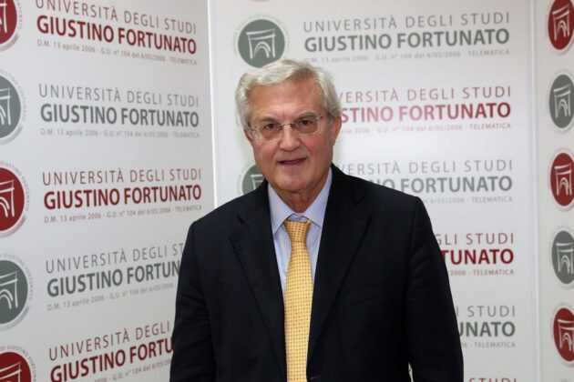Pino Acocella diventa Rettore dell’Università Fortunato