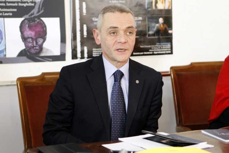 M. San Severino – Romano: ” L’amministrazione non informa la città”.