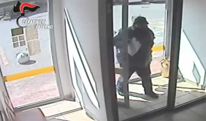 rapinagiffoni-696x410