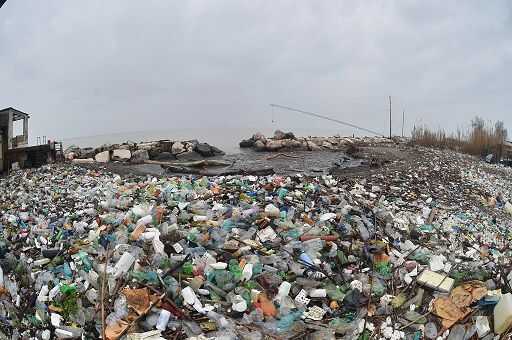 Campania: Emergenza rifiuti nelle aree periferiche di Napoli.