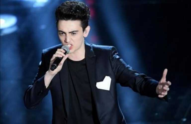 Il cantante Michele Bravi, accusato di omicidio stradale, chiede il patteggiamento