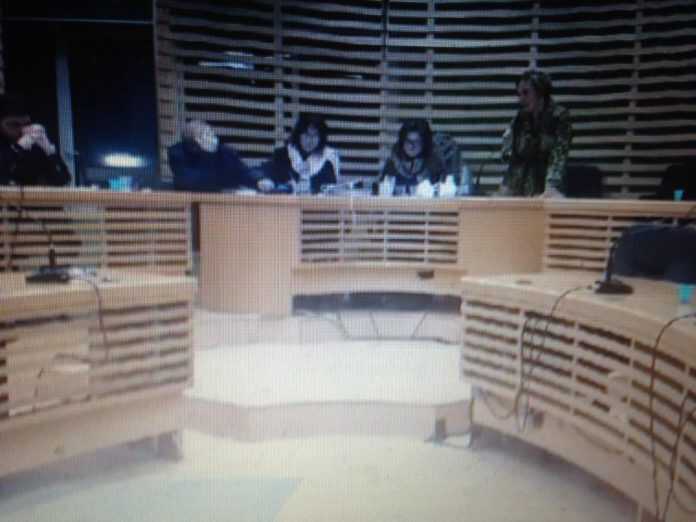 eaf8fc58-1551-4e27-81c6-68e59f8d7003