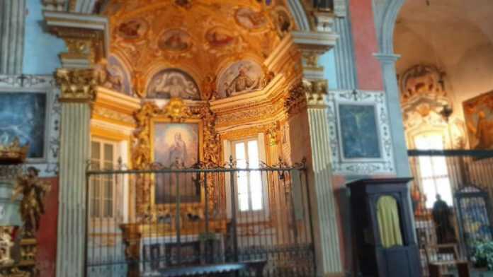 giovane-bestemmia-durante-la-messa-la-notizia-fa-il-giro-del-web_2379455