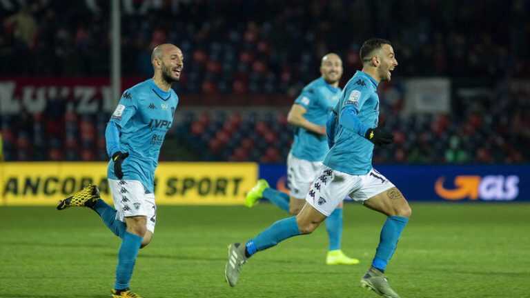Cosenza-Benevento 0-1, risolve l’altro Insigne