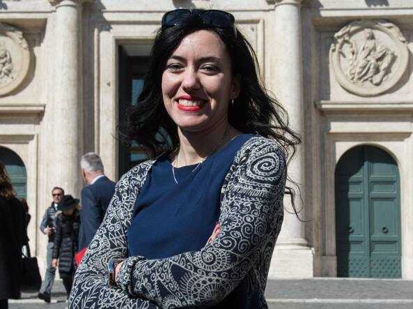 “Caccia ai fondi non spesi”: Lucia Azzolina, Ministro dell’Istruzione contro la dispersione di nuovi posti di sostegno ai licei