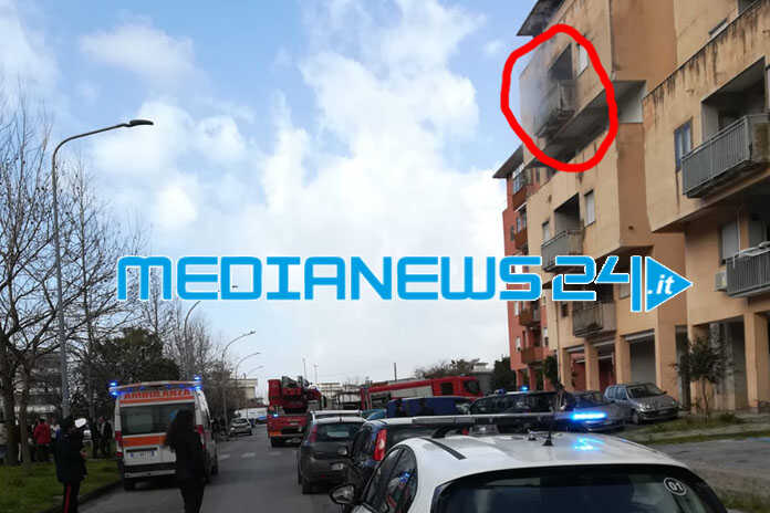 Angri – Appartamento in fiamme, è successo poco fa