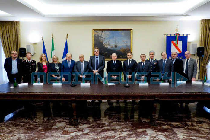 Regione Campania – Rinnovato il Protocollo per la sicurezza sui mezzi di trasporto con le di intesa con le forze dell’ordine