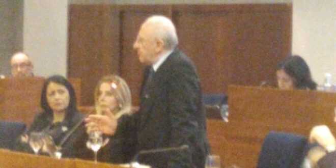 Coronavirus, De Luca ha incontrato i sindaci della Campania.