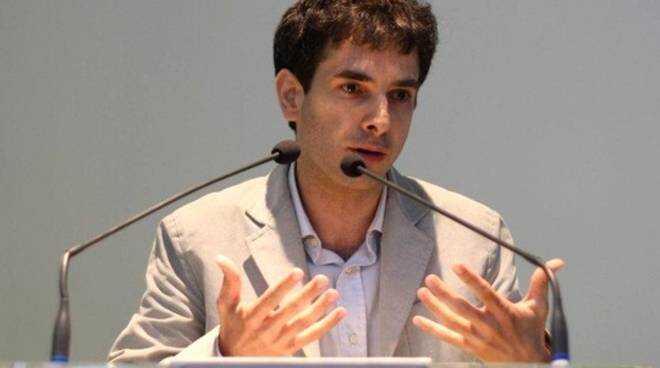 PD, per l’economia scelto un tipo Felice, beato lui