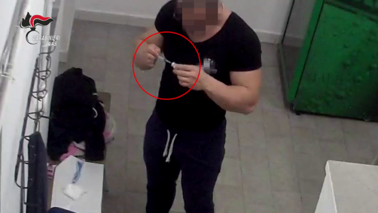 Nocera Inferiore, arresto per smercio di sostanze dopanti