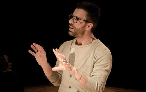 Scena Teatro. De Rosa organizza la rubrica “Teatro Casalingo”