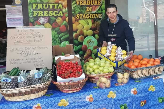 CORONAVIRUS  – Bergamo, il gesto del fruttivendolo egiziano