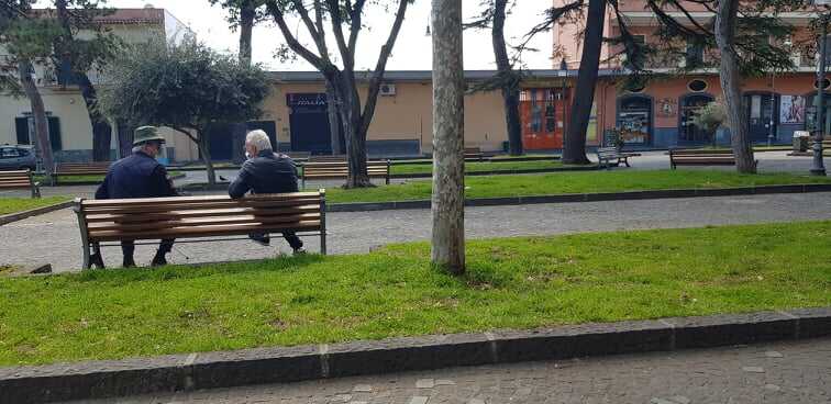 Boscoreale, diario dalla zona rossa. Diplomatico pensa all’ordinanza anti-fumo