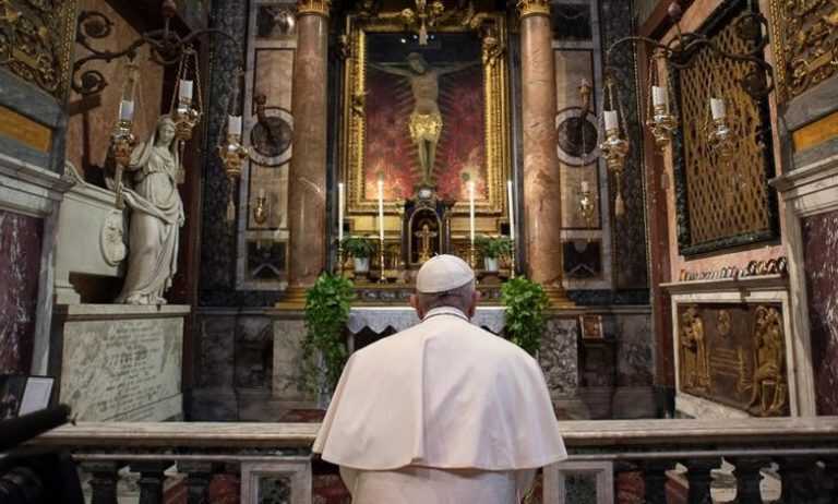 Coronavirus: Il Papa stamattina a Santa Marta prega per i medici e le autorità