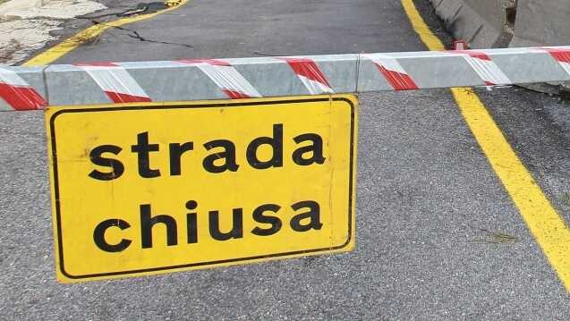 Scafati. Chiude Martiri d’Ungheria per lavori rete fognaria: nessun avviso del Comune