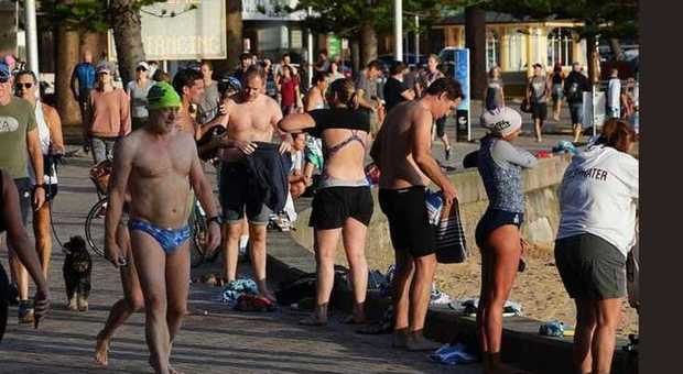 5154122_1230_spiaggiagente