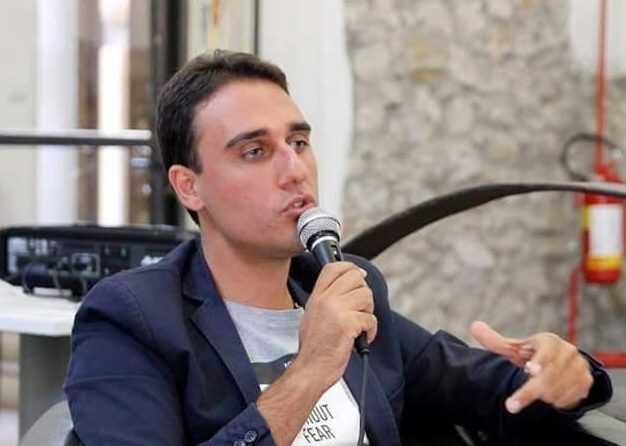 “La distanza non conta”. Il 21 maggio la presentazione online del nuovo romanzo di Maurizio Schettino