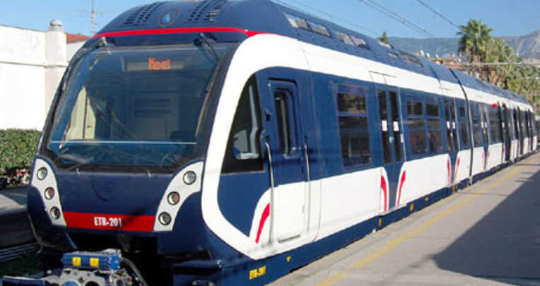 Circumvesuviana. Atti vandalici sul treno partito da Napoli per Sarno