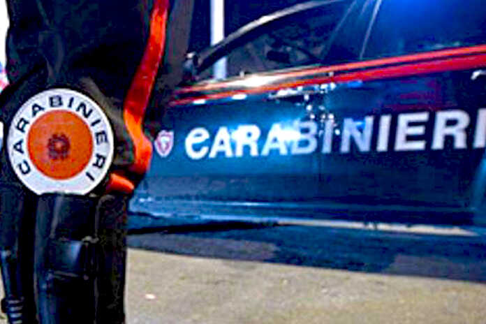 Napoli – Due anni fa tentò di rapinare un anziano, manette per un 49enne